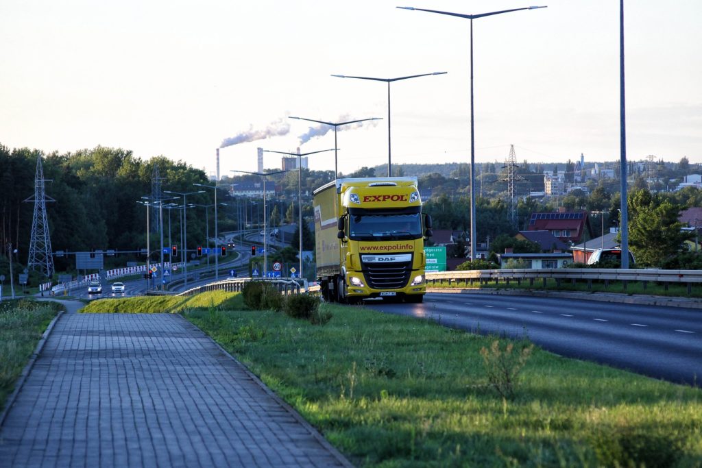 Ważne kwestie podczas importów towarów  w Wielkiej Brytanii.